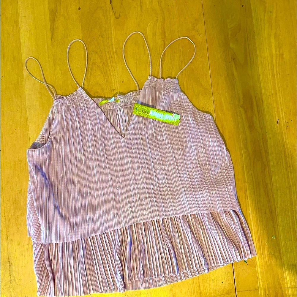 Misty rose tank/camisole size Medium
